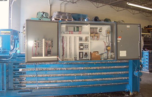 HARRIS/SELCO Model HSO-107A20 Auto Tie Baler